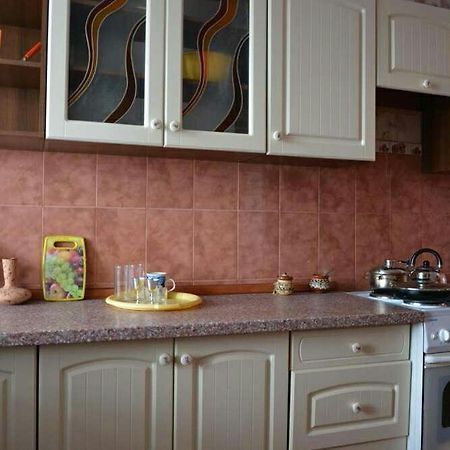 Apartment On Prospekt Peremogi Chernihiv Luaran gambar