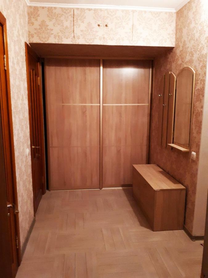 Apartment On Prospekt Peremogi Chernihiv Luaran gambar